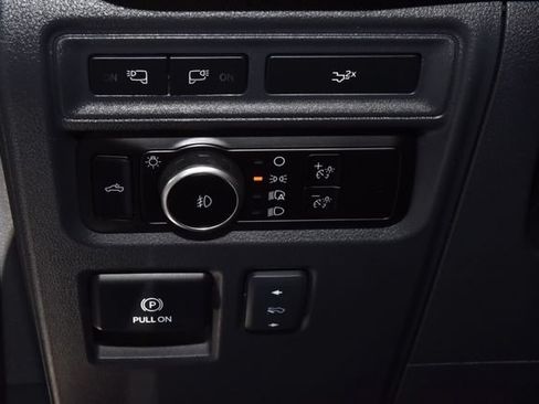 Used 2023 Ford F150 Lariat AWD/4WD image 31