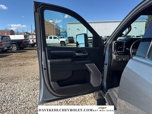 Used 2024 Chevrolet Silverado 3500 High Country w/ High Country Premium Package image 72