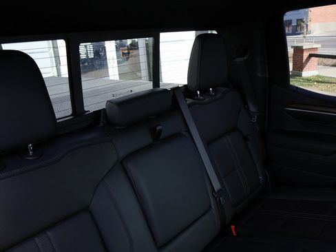 Certified 2025 Chevrolet Silverado 1500 High Country w/ Technology Package image 13