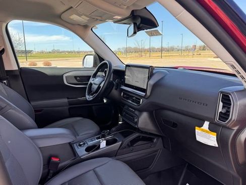 Used 2025 Ford Bronco Sport Badlands AWD/4WD image 27