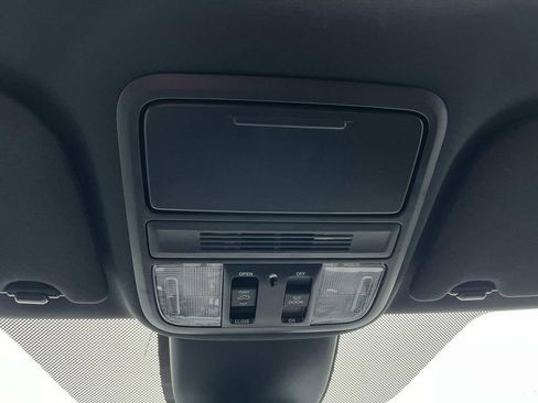 Used 2023 Honda Odyssey Sport image 38