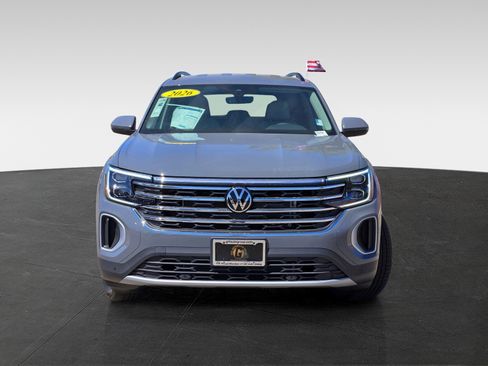 New 2026 Volkswagen Atlas SE image 2