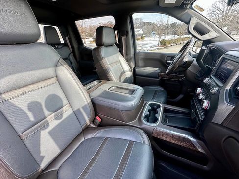 Used 2019 GMC Sierra 1500 Denali w/ Denali Ultimate Package image 14