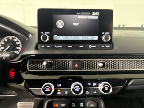 Used 2025 Honda Civic Sport image 14