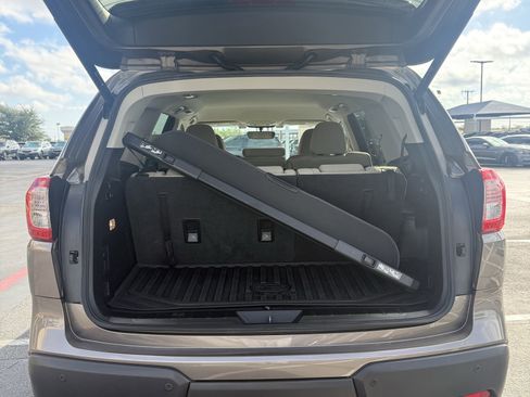 Used 2021 Subaru Ascent Premium w/ Convenience Package image 9