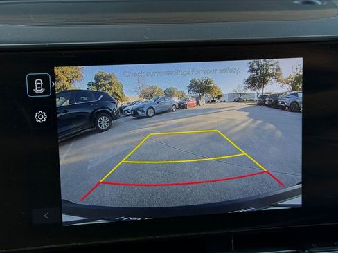 Used 2025 Hyundai Kona SEL image 17