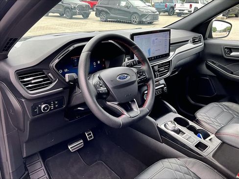 Used 2024 Ford Escape ST-Line Elite w/ Premium Technology Package AWD/4WD image 8