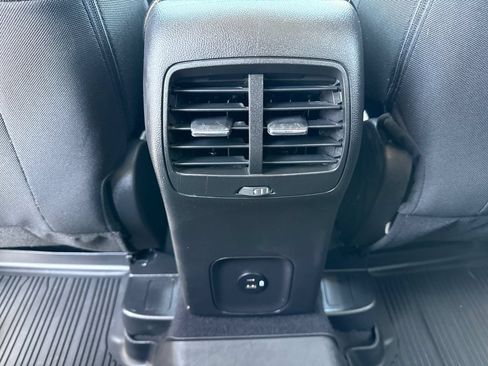 Used 2022 Ford Escape SE w/ Convenience Package AWD/4WD image 17