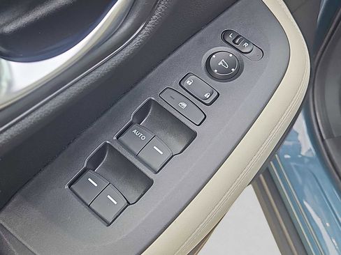 Used 2023 Honda HR-V LX image 21