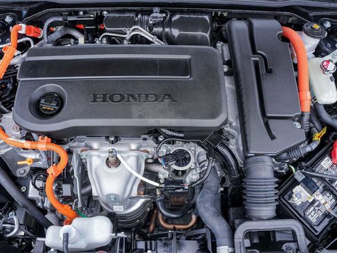 Certified 2025 Honda Civic Sport Touring image 9