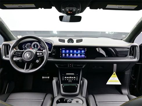 New 2026 Porsche Cayenne Turbo image 24