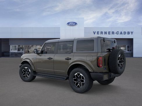New 2026 Ford Bronco Outer Banks image 4