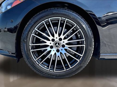 Used 2025 Mercedes-Benz C 300 Sedan image 32