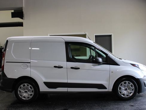 Used 2018 Ford Transit Connect XL FWD image 2