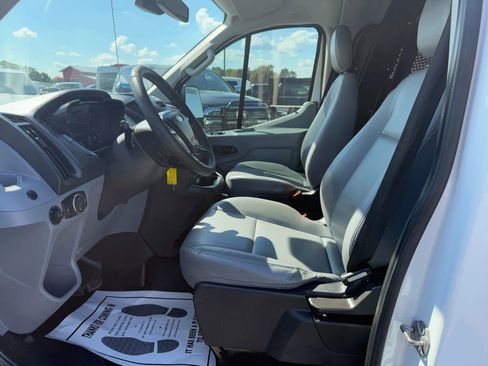 Used 2016 Ford Transit 350 XL image 7