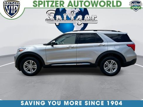 Used 2022 Ford Explorer XLT w/ Equipment Group 202A AWD/4WD image 6