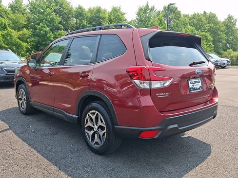 Certified 2023 Subaru Forester Premium AWD/4WD image 5