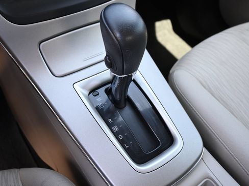 Used 2015 Nissan Sentra SV FWD image 14