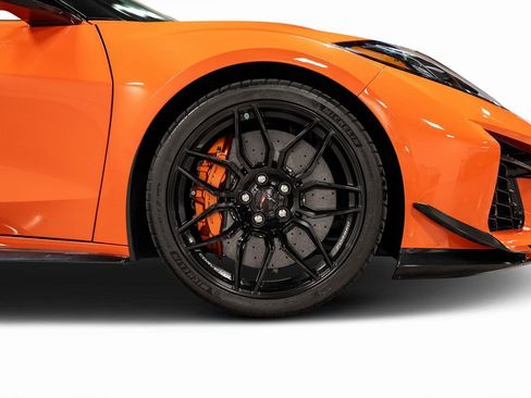 Used 2025 Chevrolet Corvette Z06 w/ Stealth Interior Trim Package image 34