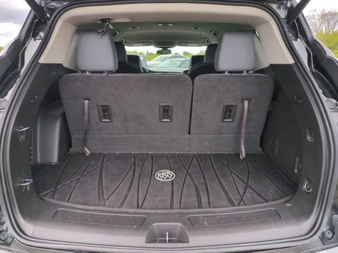 Used 2019 Buick Enclave Essence FWD image 16