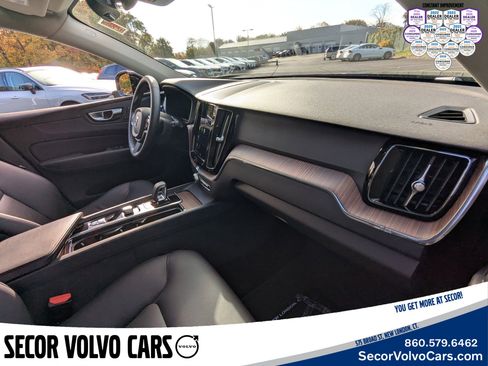 Certified 2023 Volvo XC60 B5 Plus image 23