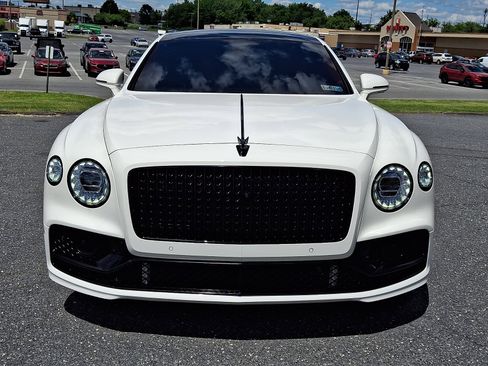 Used 2022 Bentley Flying Spur W12 AWD/4WD image 2