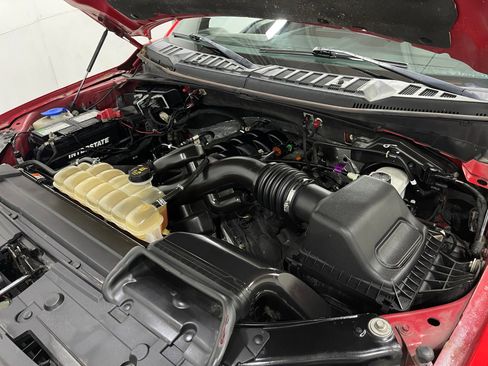 Used 2018 Ford F150 XLT w/ Equipment Group 302A Luxury AWD/4WD image 26