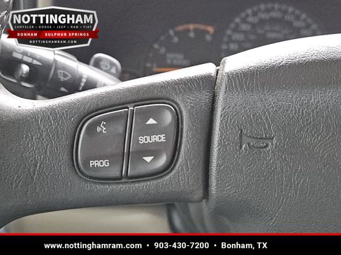 Used 2004 Chevrolet Silverado 2500 LS w/ Heavy-Duty Power Package AWD/4WD image 16