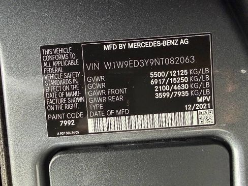 Used 2022 Mercedes-Benz Sprinter 4500 w/ Parking Package image 28