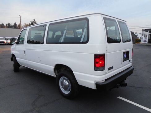 Used 2002 Ford E-350 and Econoline 350 XL image 10