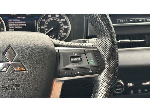 Used 2024 Mitsubishi Outlander Ralliart AWD/4WD image 28