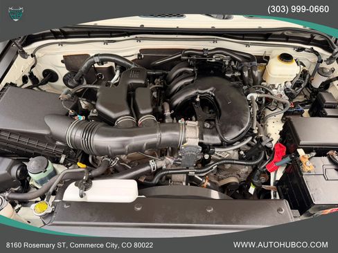 Used 2013 Toyota FJ Cruiser 4WD w/ Upgrade Pkg image 30