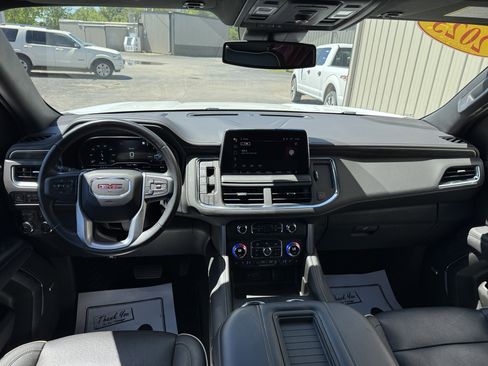 Used 2023 GMC Yukon SLT AWD/4WD image 24