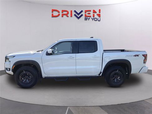 New 2026 Nissan Frontier PRO-4X w/ Pro-4x Convenience Package AWD/4WD image 8