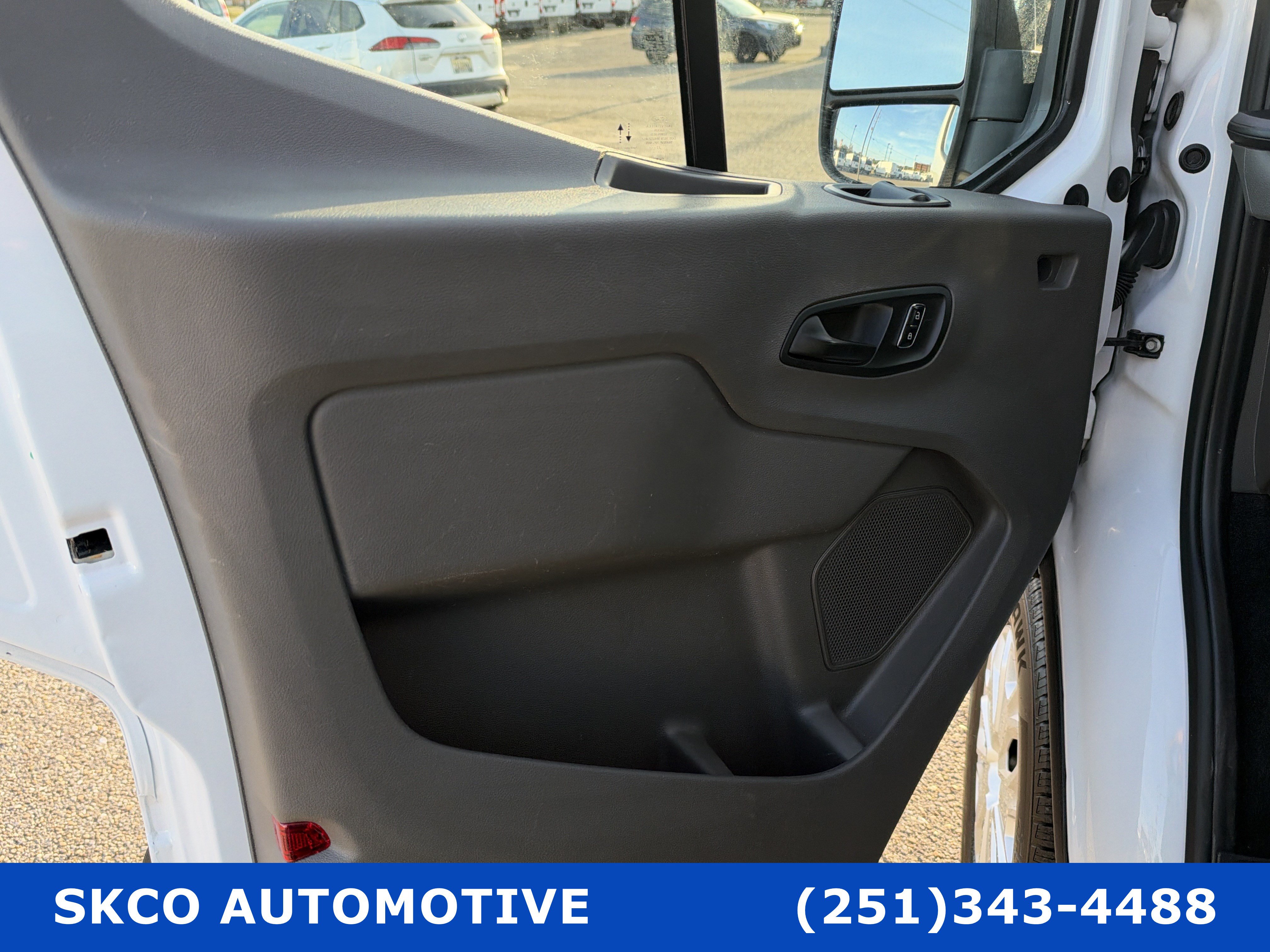 Used 2023 Ford Transit 350 XL RWD image 12