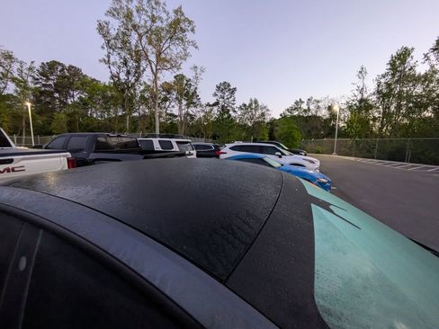 Used 2022 Tesla Model Y Long Range image 10