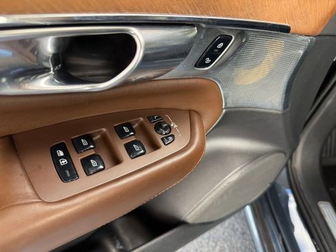 Used 2018 Volvo XC90 T6 Inscription w/ Convenience Package image 33