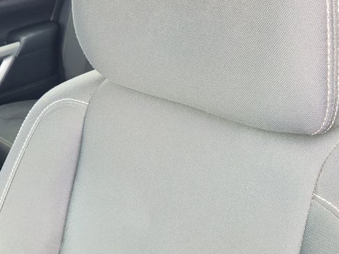 Used 2017 Nissan Titan SV AWD/4WD image 18