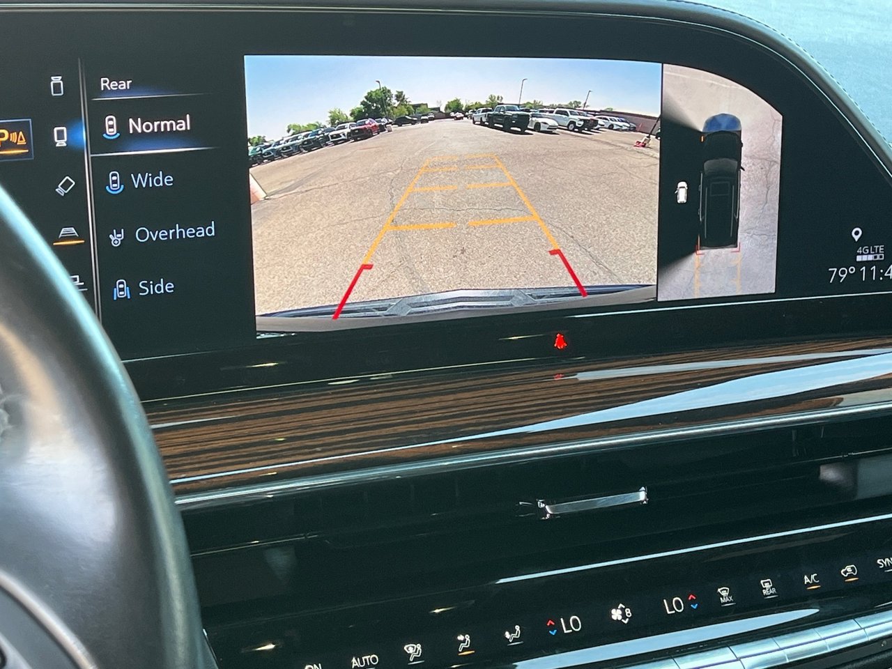 Used 2021 Cadillac Escalade Luxury w/ LPO, Illumination Package RWD image 25