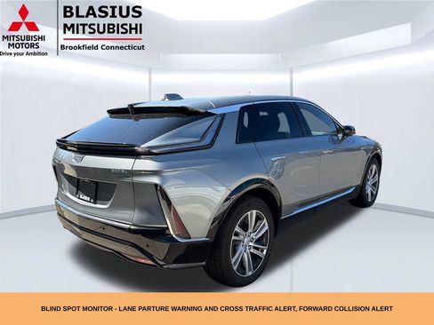 Used 2024 Cadillac Lyriq Tech w/ Driver Assist Package AWD/4WD image 6
