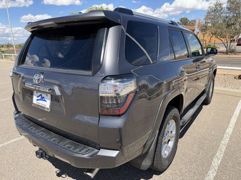 Used 2020 Toyota 4Runner SR5 AWD/4WD image 6
