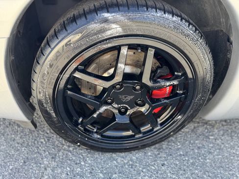 Used 2002 Chevrolet Corvette Z06 w/ Memory Pkg image 14