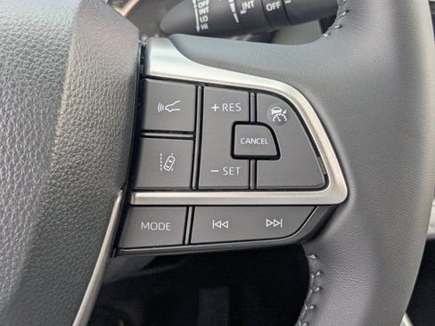 New 2026 Toyota Highlander XLE AWD/4WD image 29
