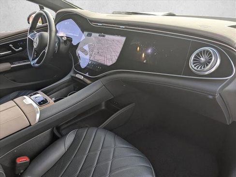 Certified 2022 Mercedes-Benz EQS 580 EQS 580 image 22