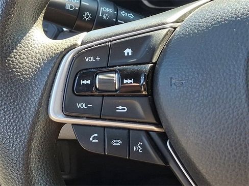 Used 2019 Honda Accord EX image 20