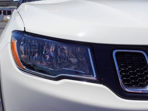 Used 2020 Jeep Compass Limited AWD/4WD image 5
