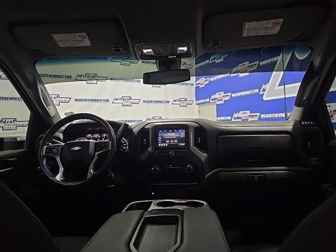 Used 2022 Chevrolet Silverado 2500 Custom w/ Custom Value Package image 25