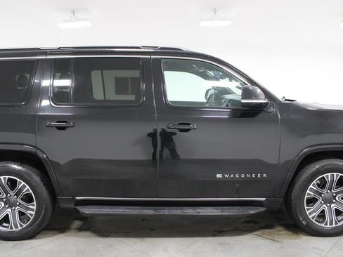 Used 2024 Jeep Wagoneer Series II w/ Flexible Seating Group AWD/4WD image 10