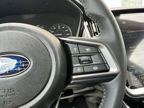 Used 2025 Subaru Outback Premium w/ Popular Package #1A AWD/4WD image 53