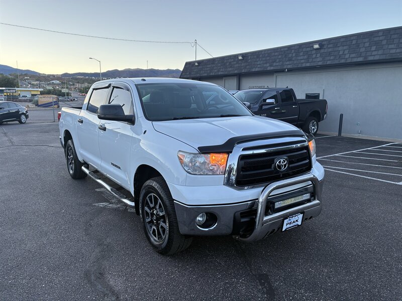 Used 2012 Toyota Tundra 4x4 CrewMax w/ Tow Pkg image 1